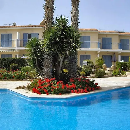Apartment Paradise Gardens 2